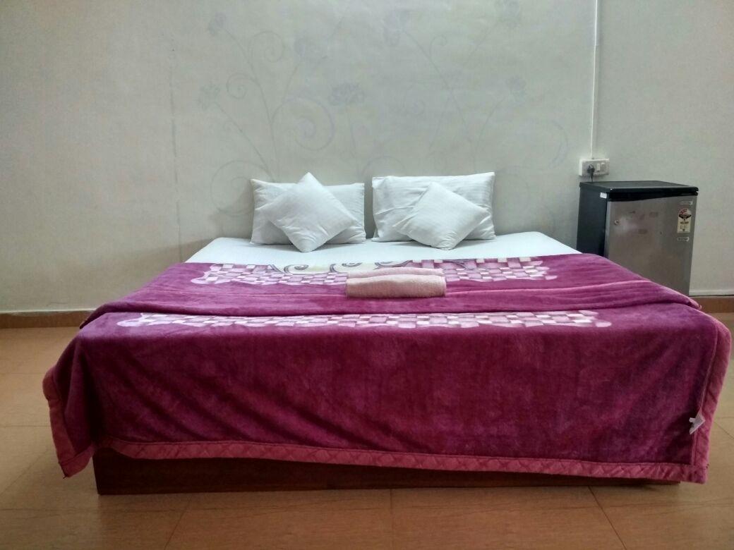 Hotel Shiva Ashvem Ashvem Beach ภายนอก รูปภาพ